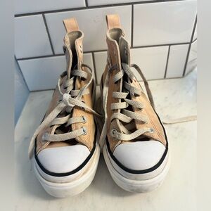 CONVERSE peach Platform High Tops Kids Size 2 Pink All Stars